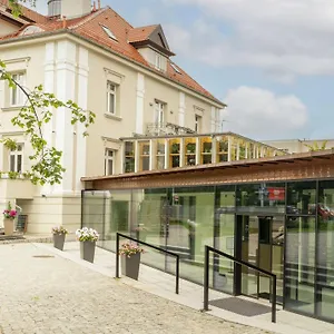 platinum-palace-residence-boutique-hotel.poznan-hotels.com/